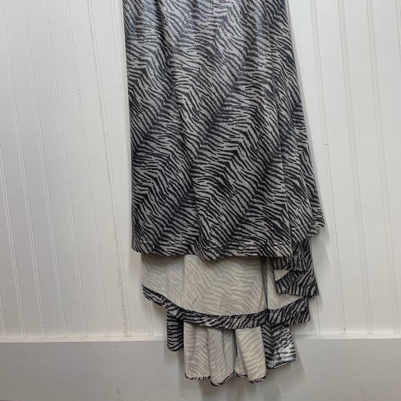 NWT Camille La Vie Animal Print Sequin Halter Open Back Maxi Dress Size 4 - Picture 4 of 9